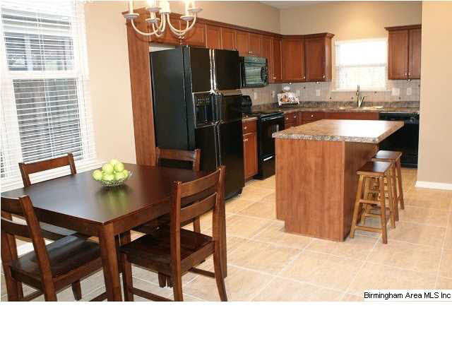 1012 Riviera Drive Calera, AL 35040 - Photo 7 of 20