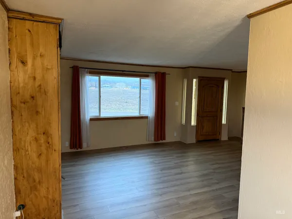 $389,900 | 2932 Arthur Street, American Falls, ID 83211