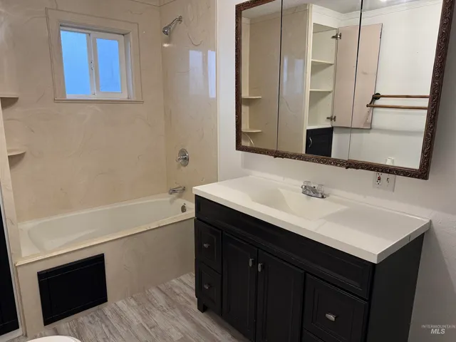 $389,900 | 2932 Arthur Street, American Falls, ID 83211