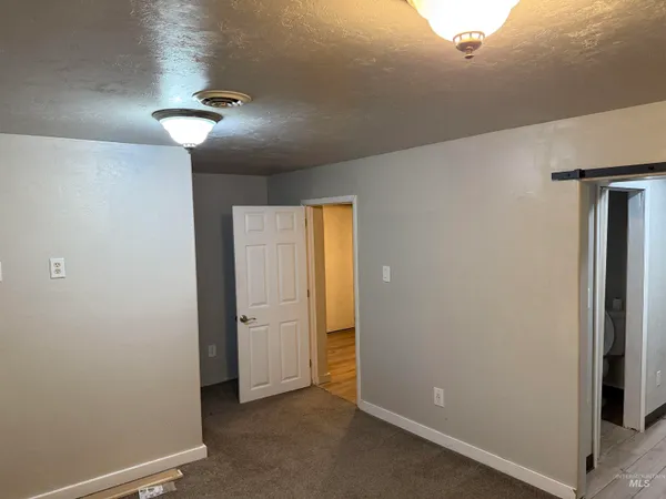 $389,900 | 2932 Arthur Street, American Falls, ID 83211