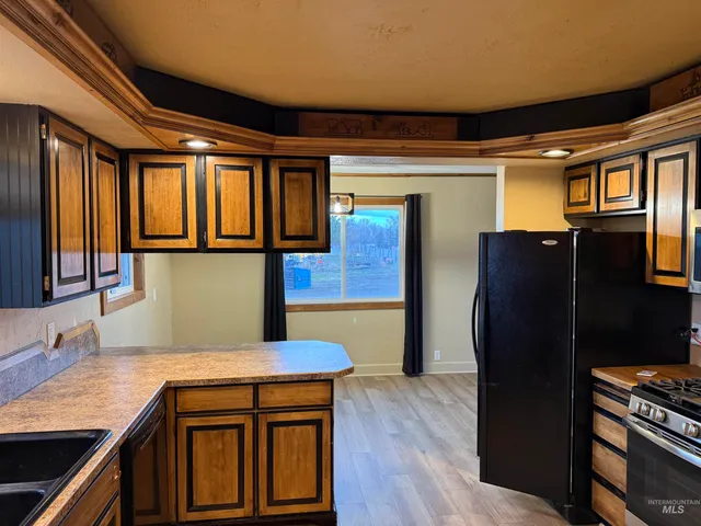 $389,900 | 2932 Arthur Street, American Falls, ID 83211