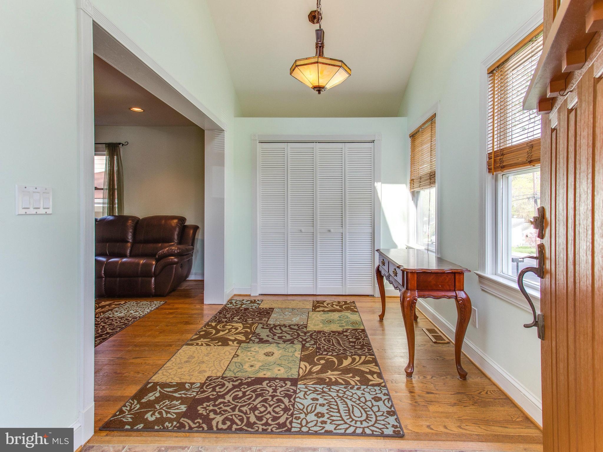 2802 Jennings Road Kensington, MD 20895 - Photo 3 of 26 Interior (General)