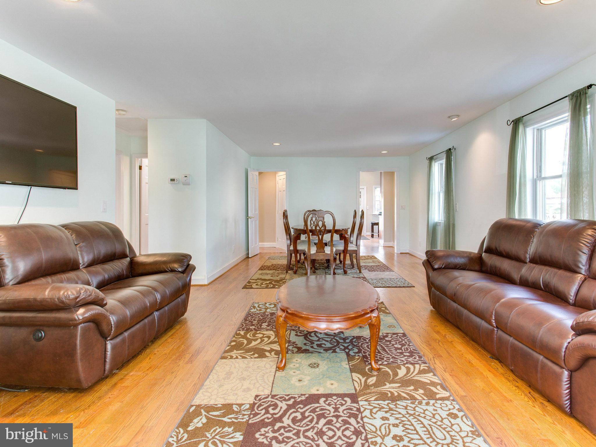 2802 Jennings Road Kensington, MD 20895 - Photo 5 of 26 Living Room