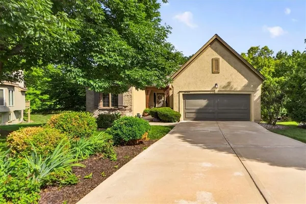 $544,950 | 26164 West 109th Street, Olathe, KS 66061