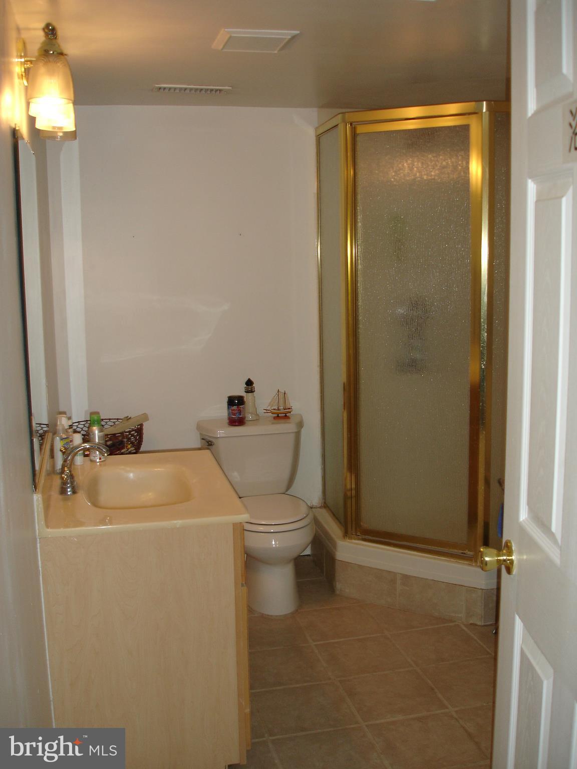5015 Nelson Point Road Indian Head, MD 20640 - Photo 23 of 30 Bath