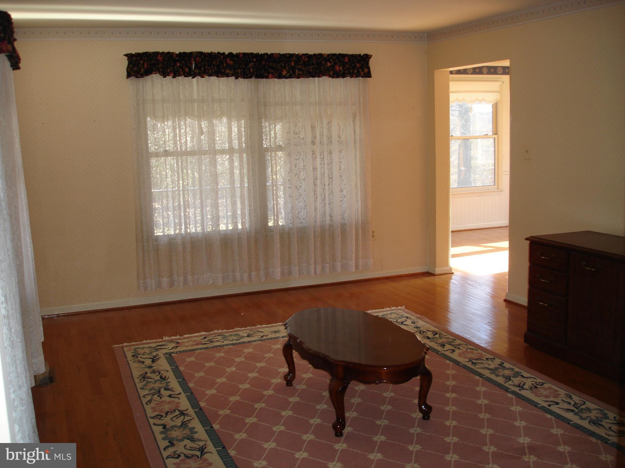 5015 Nelson Point Road Indian Head, MD 20640 - Photo 10 of 30 Living Room