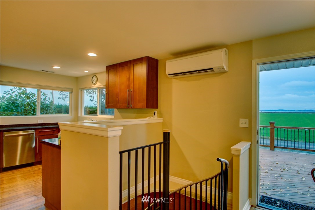20833 Maupin Road Mount Vernon, WA 98273 - Photo 13 of 40