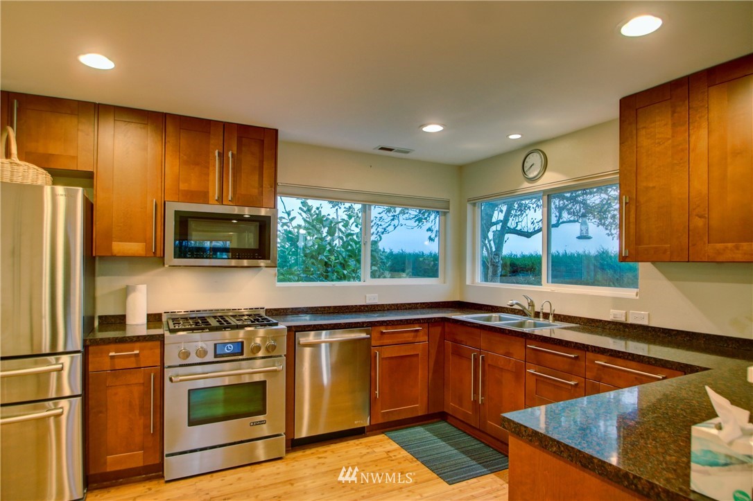 20833 Maupin Road Mount Vernon, WA 98273 - Photo 10 of 40