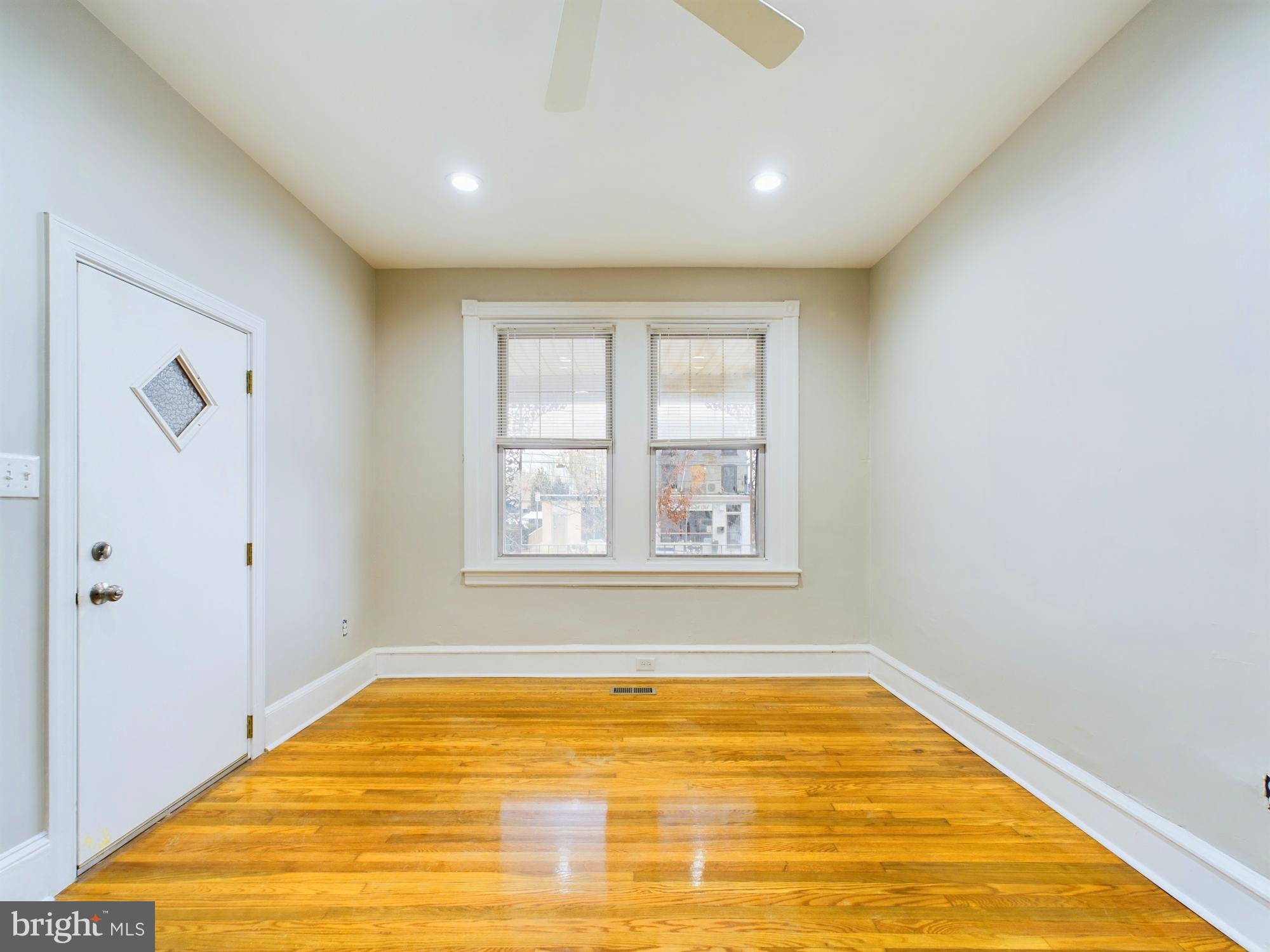 5934 Ridge Avenue Philadelphia, PA 19128 - Photo 4 of 26 Unit 1