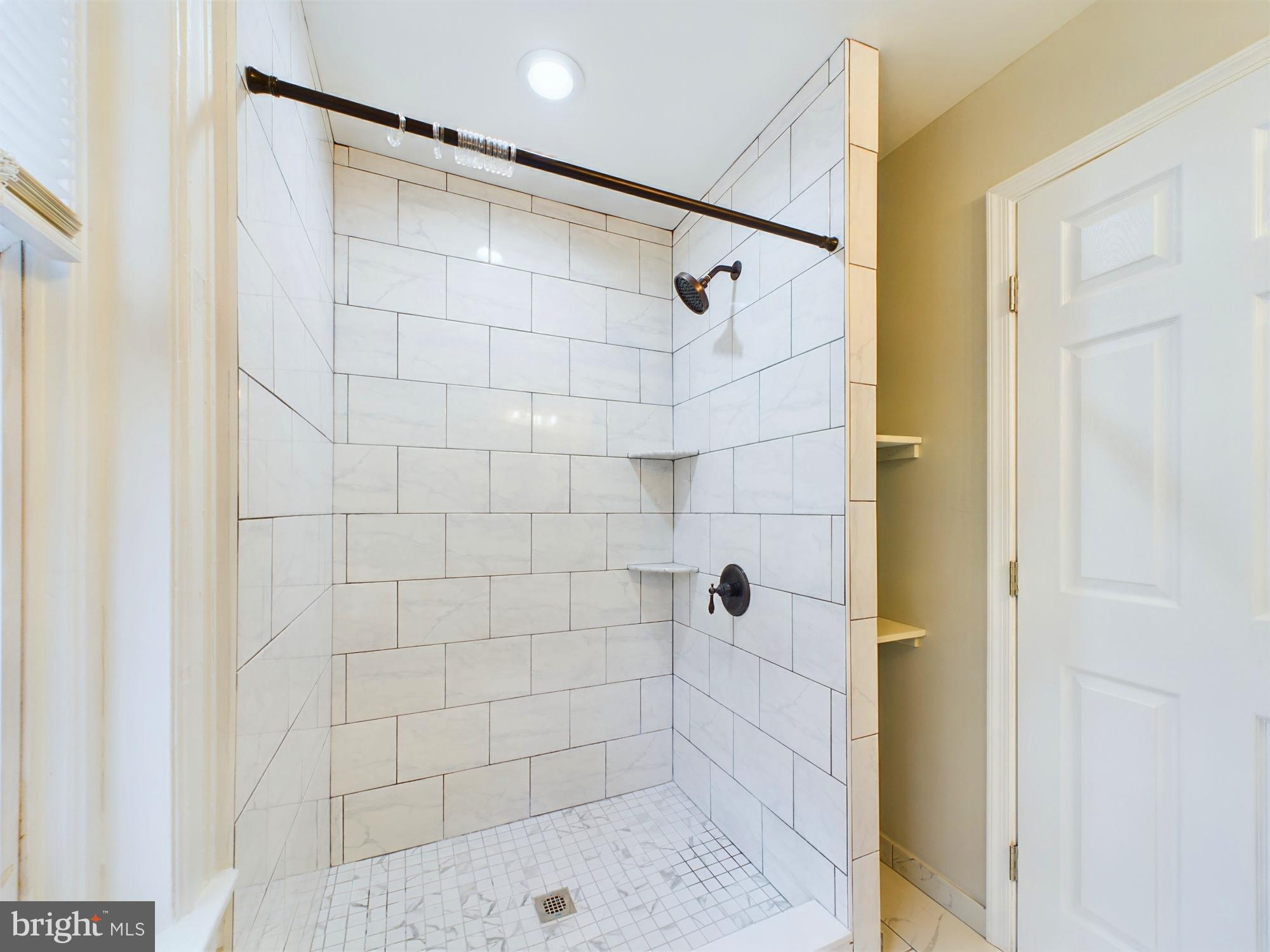 5934 Ridge Avenue Philadelphia, PA 19128 - Photo 9 of 26 Unit 1