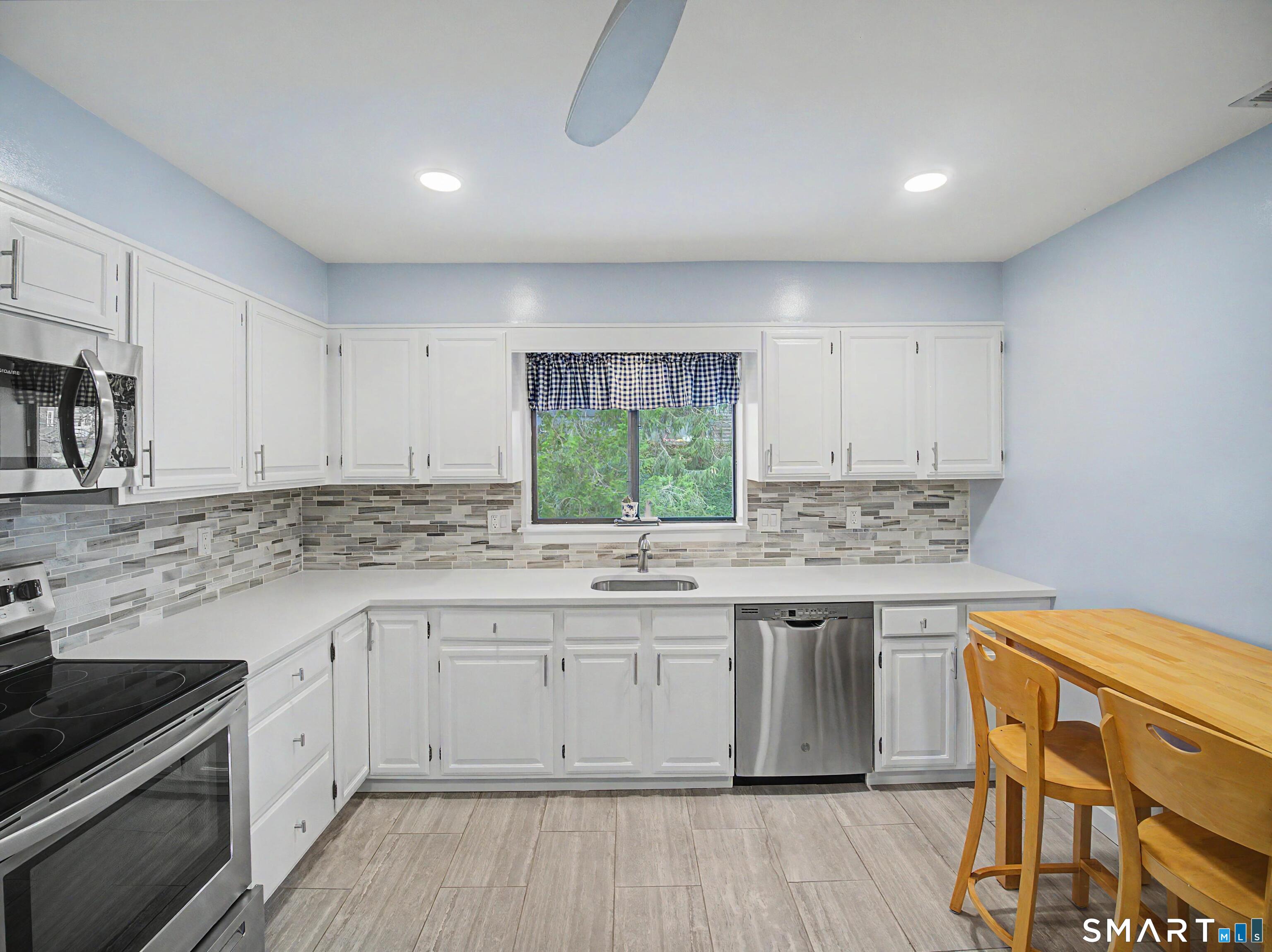 300 Flax Hill Road, Unit 3 Norwalk, CT 06854 - Photo 12 of 27