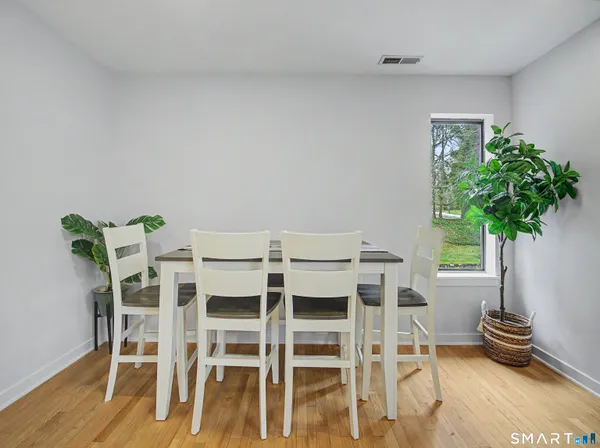 $395,000 | 300 Flax Hill Road, Unit 3, Norwalk, CT 06854