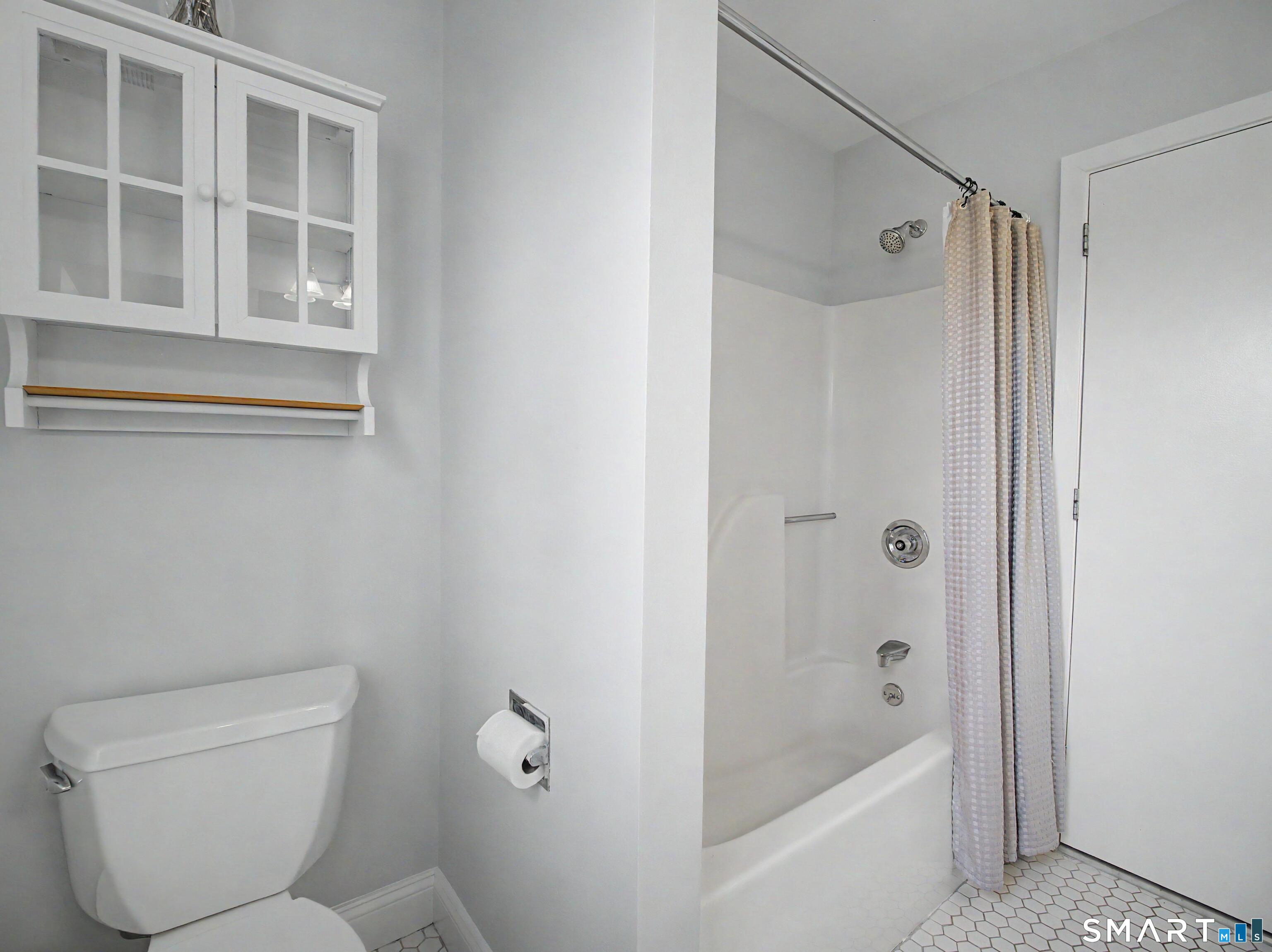 300 Flax Hill Road, Unit 3 Norwalk, CT 06854 - Photo 23 of 27