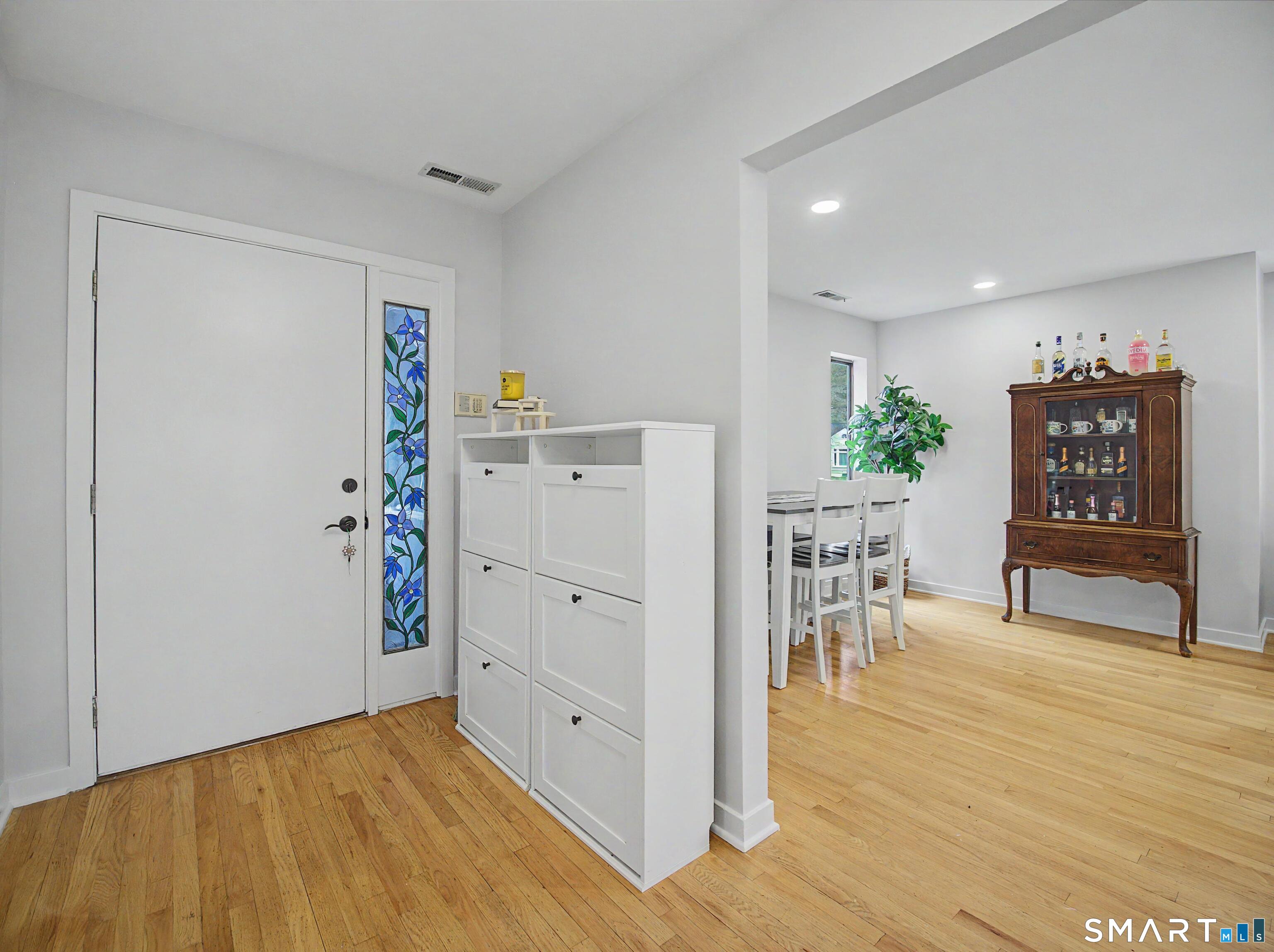 300 Flax Hill Road, Unit 3 Norwalk, CT 06854 - Photo 6 of 27