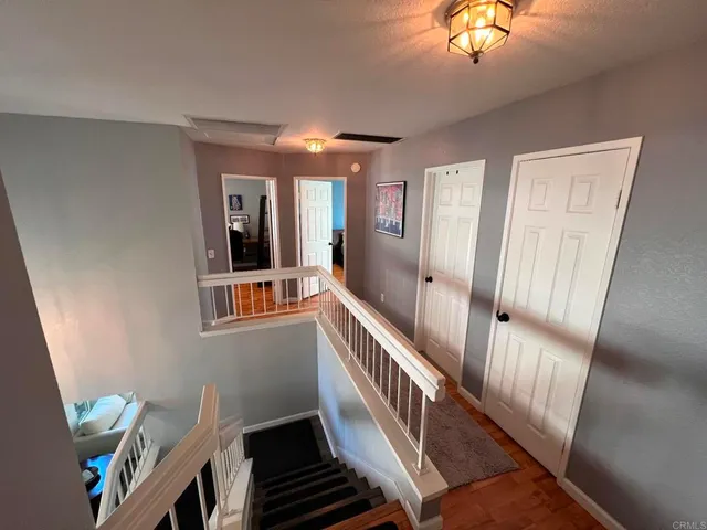 a view of an entryway with a livingroom