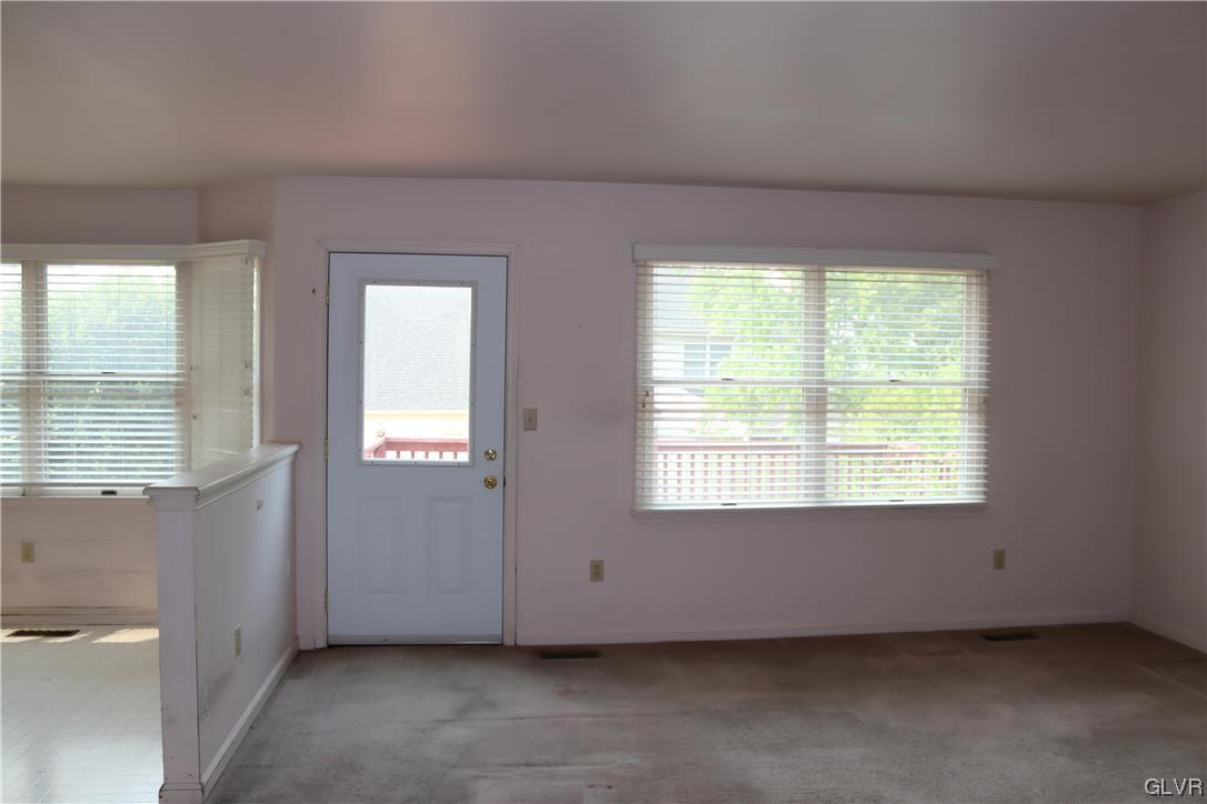 4190 Alder Road Bethlehem, PA 18020 - Photo 7 of 27 an empty room with a window