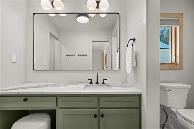 $1,850,000 | 580 Lakeshore Drive West, Lake Quivira, KS 66217