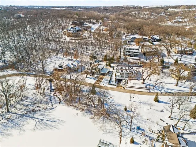 $1,850,000 | 580 Lakeshore Drive West, Lake Quivira, KS 66217
