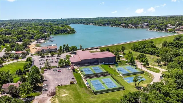 $1,850,000 | 580 Lakeshore Drive West, Lake Quivira, KS 66217