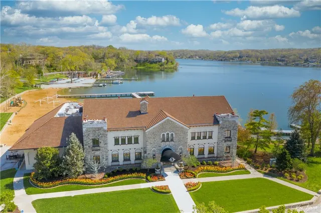 $1,850,000 | 580 Lakeshore Drive West, Lake Quivira, KS 66217
