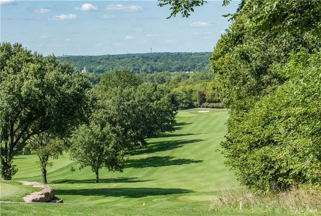 $1,850,000 | 580 Lakeshore Drive West, Lake Quivira, KS 66217