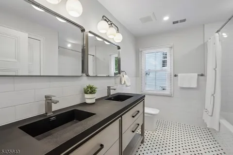 $1,495,000 | 21 Evergreen Place, Maplewood, NJ 07040