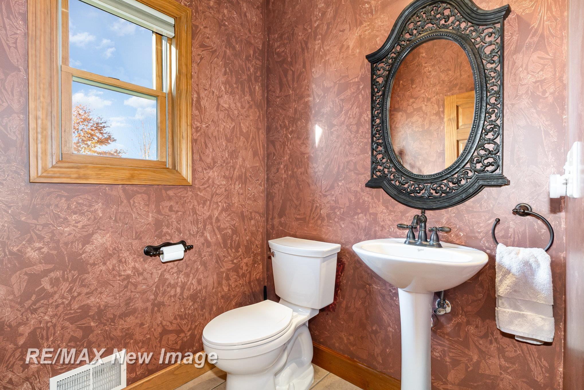 4567 North Graham Road Freeland, MI 48623 - Photo 14 of 54 Gallery Image 14