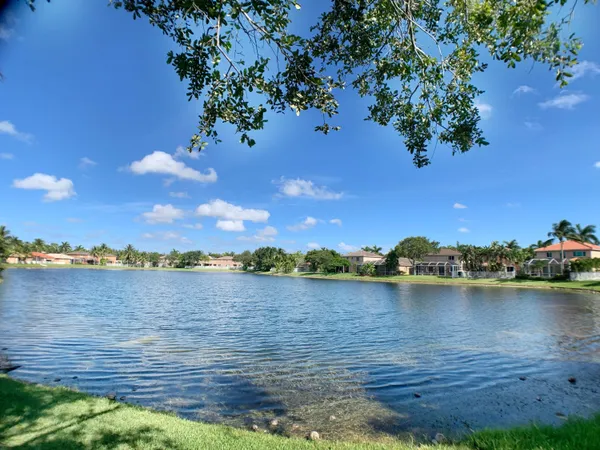 $3,950 | 5152 Woodfield Way, Coconut Creek, FL 33073