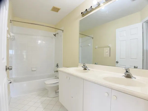 $3,950 | 5152 Woodfield Way, Coconut Creek, FL 33073