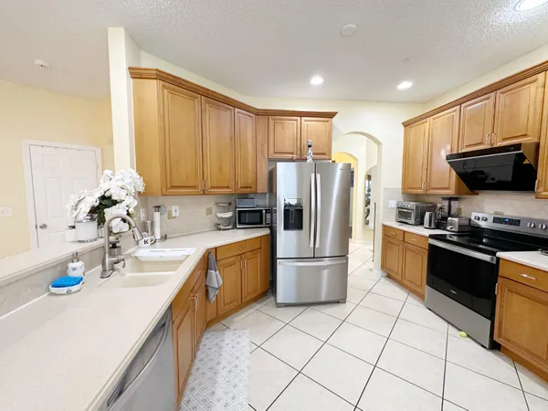 $3,950 | 5152 Woodfield Way, Coconut Creek, FL 33073