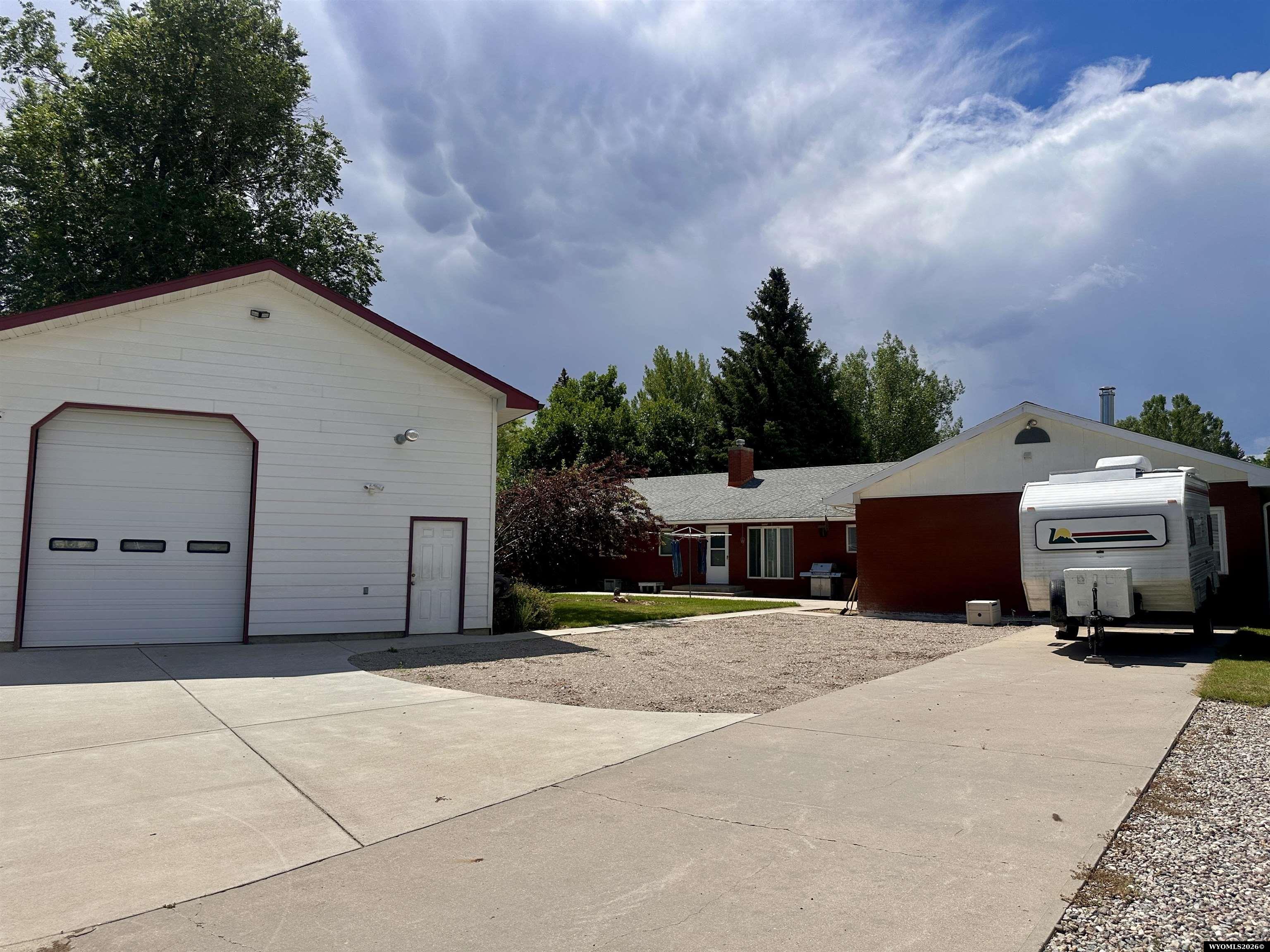 340 Shoshone Street Lander, WY 82520 - Photo 4 of 38