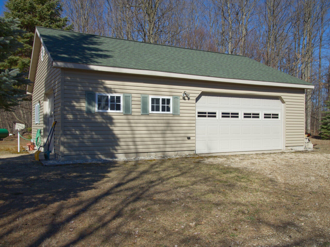 11780 Fewins Road Honor, MI 49640 - Photo 6 of 38 Gallery Image 6