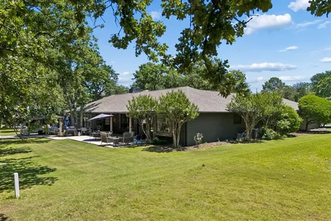$830,000 | 119 Seminole Drive, Trophy Club, TX 76262
