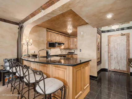$499,000 | 195 North Harbor Drive, Unit 3208, Chicago, IL 60601