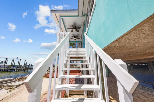 $820,000 | 101 Starboard Drive, Shalimar, FL 32579