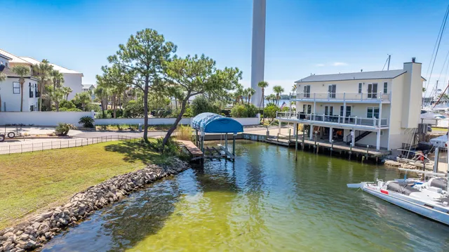 $820,000 | 101 Starboard Drive, Shalimar, FL 32579