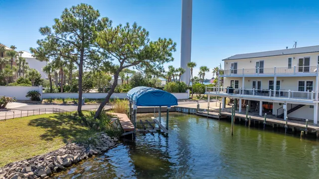 $820,000 | 101 Starboard Drive, Shalimar, FL 32579