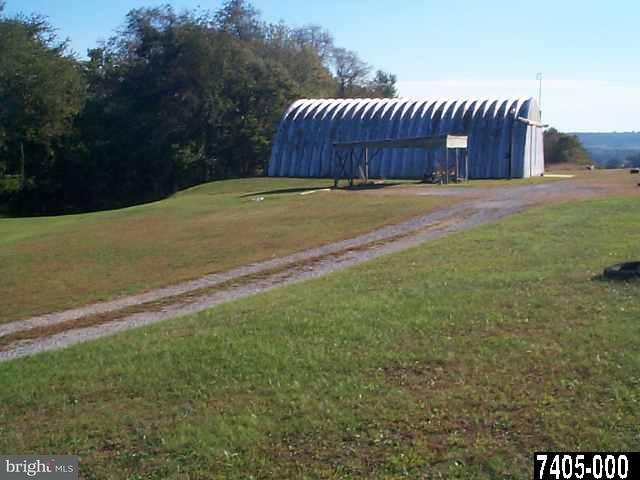 784 Poff Road York, PA 17406 - Photo 9 of 9 Gallery Image 9