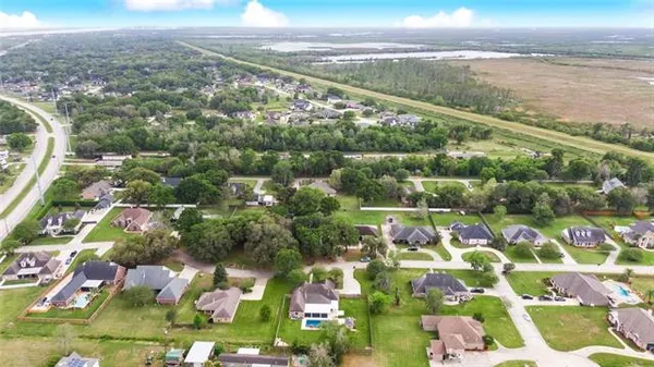 $699,900 | 150 River Bend Drive, Belle Chasse, LA 70037