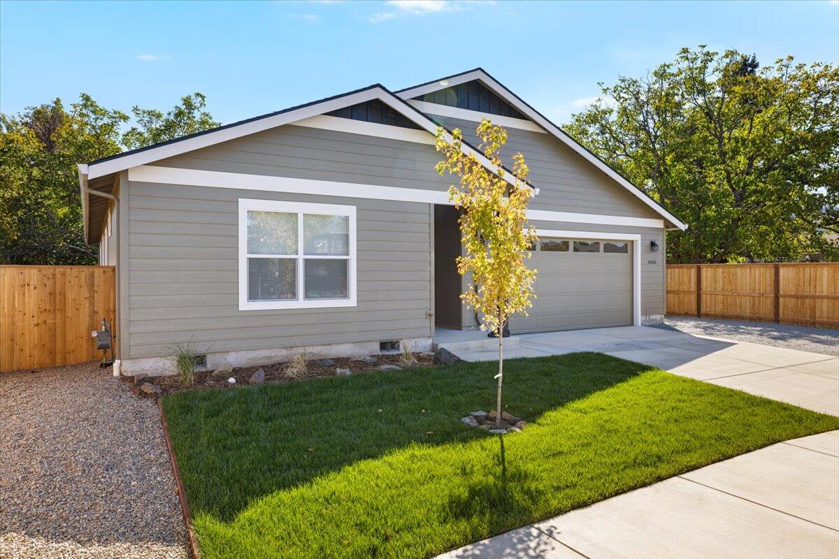 1865 Gabriel Way Medford, OR 97501 - Photo 26 of 28 03-CI_4752