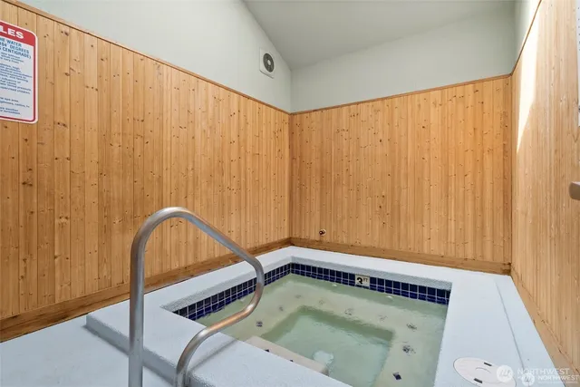 $200,000 | 3302 I Street Northeast, Unit B103, Auburn, WA 98002