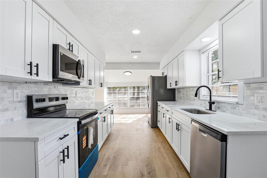 12703 North 53rd Street Temple Terrace, FL 33617 - Photo 23 of 49