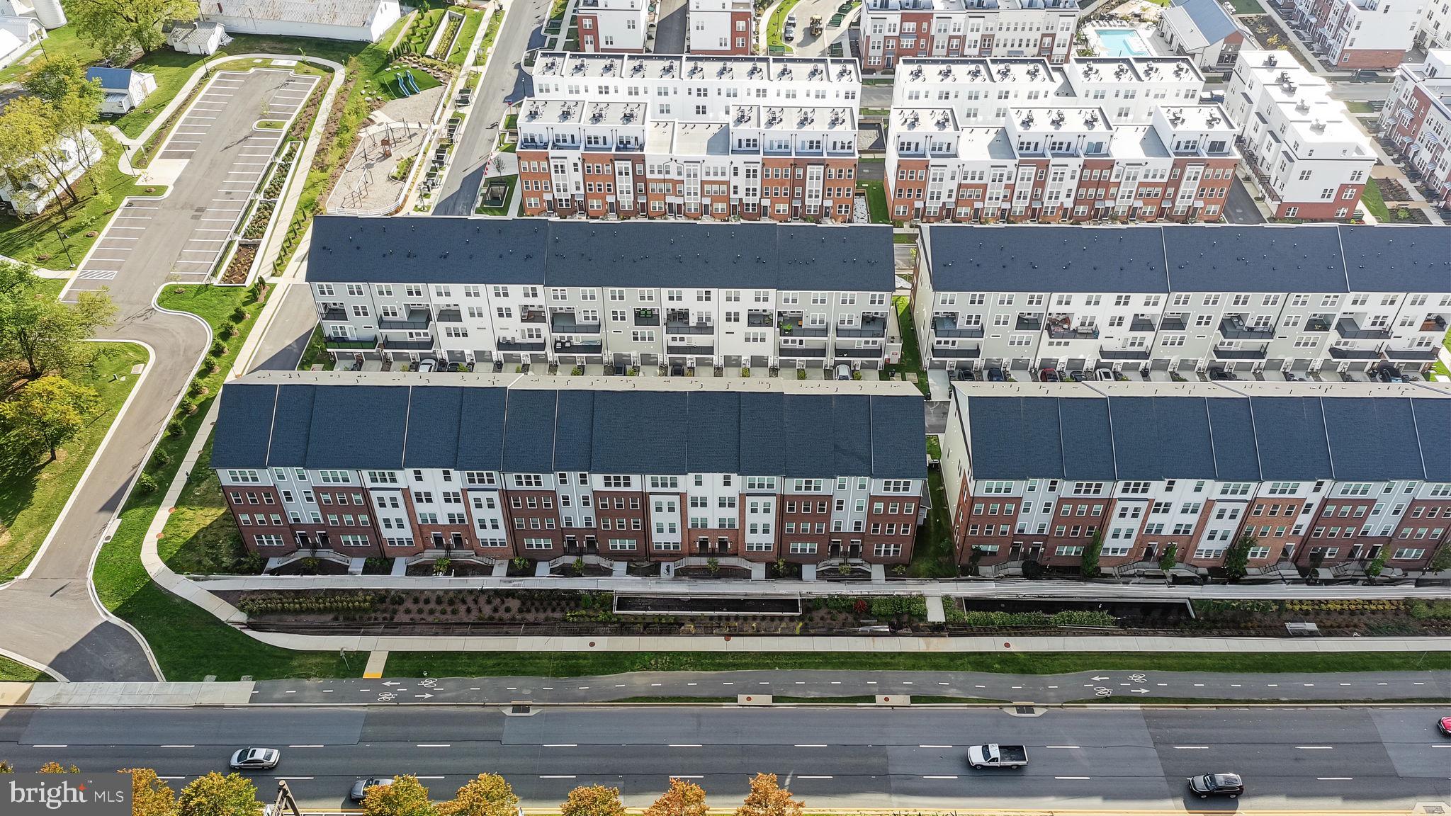 16122 Frederick Road, Unit 34 Rockville, MD 20855 - Photo 4 of 68 Gallery Image 4