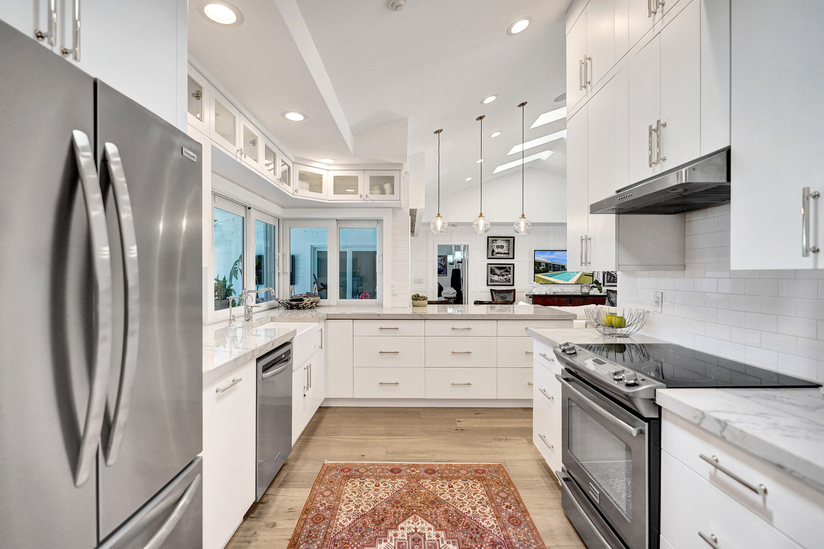 1348 Sycamore Terrace Boca Raton, FL 33486 - Photo 17 of 36 kitchen