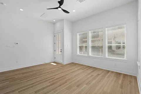 $355,000 | 8919 Sunshine Laverne Lane, Houston, TX 77080
