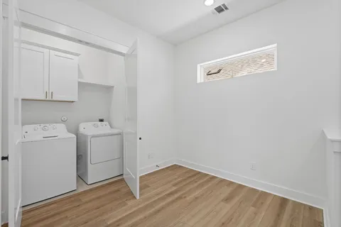 $355,000 | 8919 Sunshine Laverne Lane, Houston, TX 77080