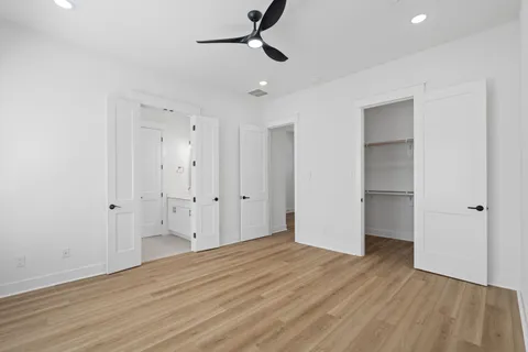 $355,000 | 8919 Sunshine Laverne Lane, Houston, TX 77080