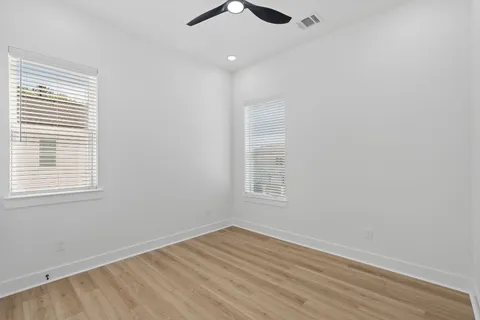 $355,000 | 8919 Sunshine Laverne Lane, Houston, TX 77080