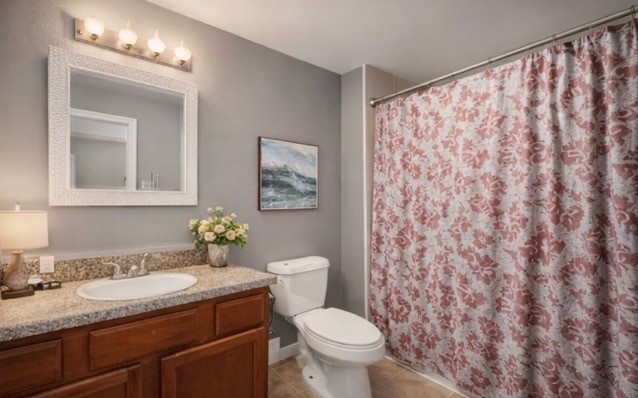 15019 Silhouette Ridge Drive Humble, TX 77396 - Photo 18 of 21 AI generated** Primary Bathroom shower/tub combo