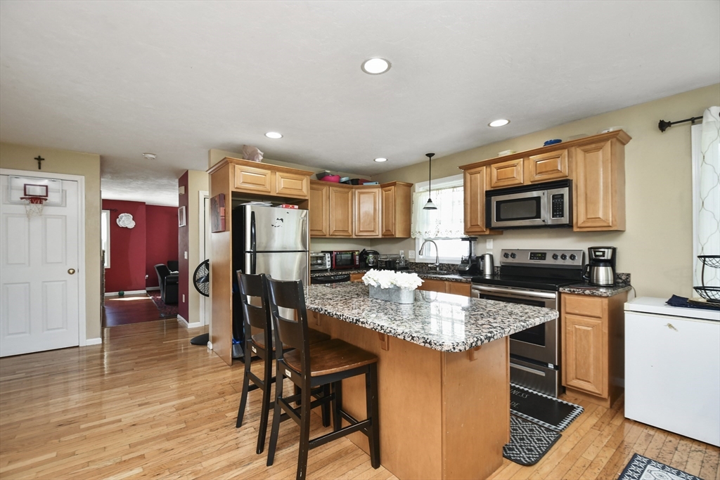 30B Pine Hill Road Worcester, MA 01604 - Photo 5 of 26 Gallery Image 5